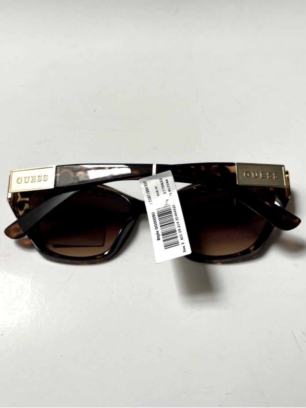New GUESS Cat Eye Sunglasses GO00090 Acetate Tortoise Shell Logo Gold Detail - Picture 6 of 7